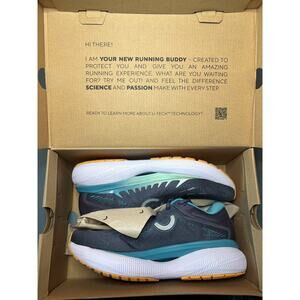 True Motion U-Tech Aion Navy Blue Size 10.5